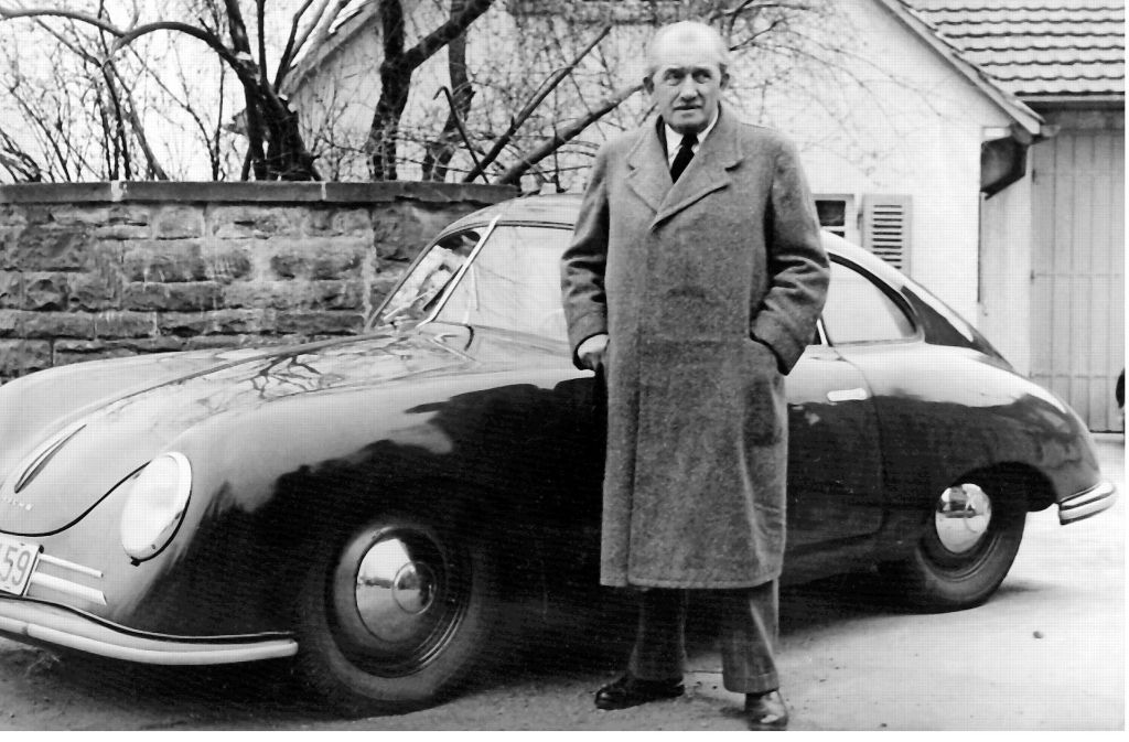 Ferdinand Porsche hat nicht nur den Porsche 365 maßgeblich entwickelt, sondern auch den Prototypen des detailverliebten Autoingenieurs und -managers kreiert.
